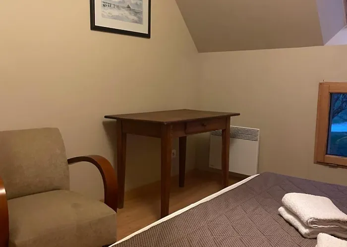 Domaine De Braffais Сasa de vacaciones Le Parc